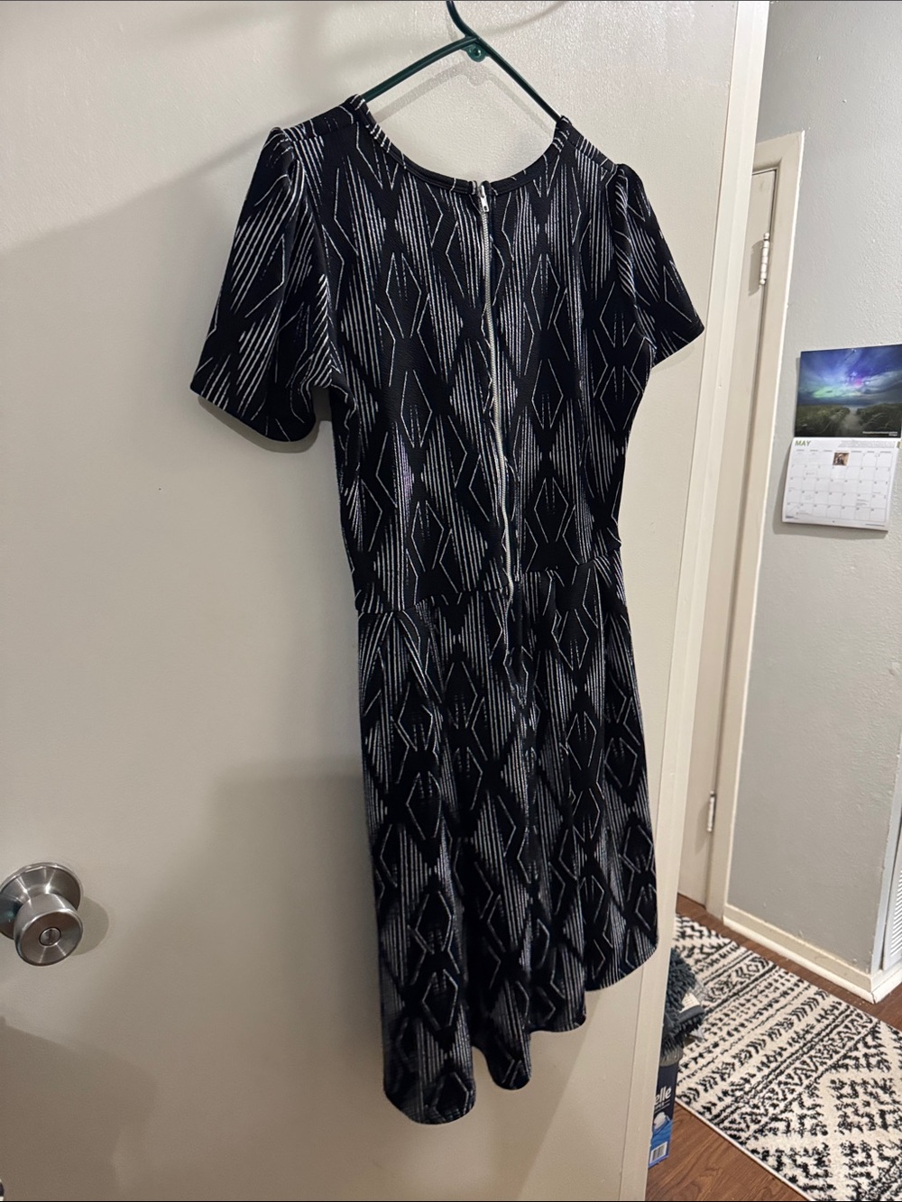 Lularoe Small - Picture 3 of 3